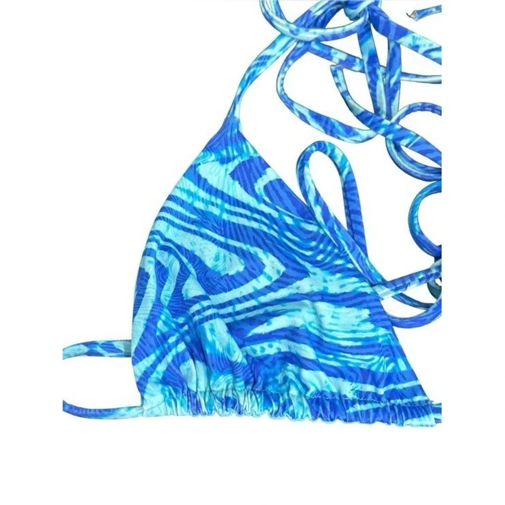 Frankies Bikinis Tia Triangle Bikini Top in the Electric Blue print Size Small